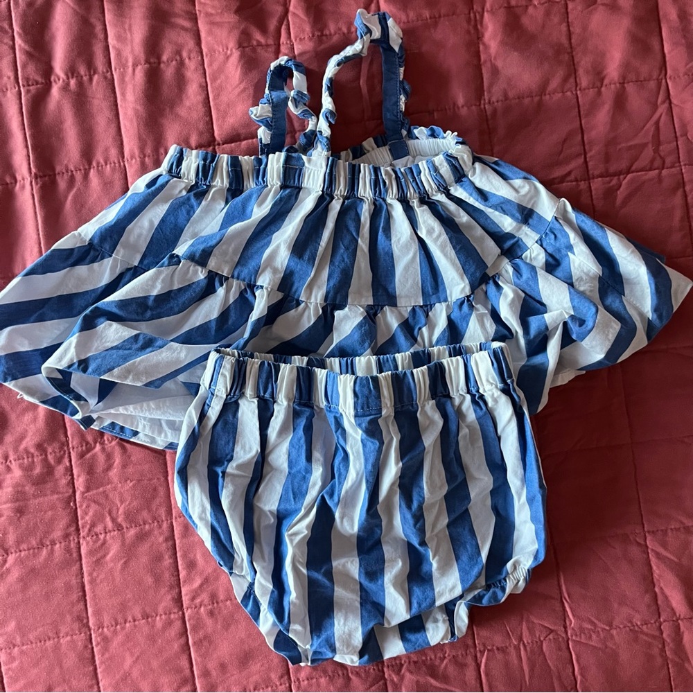 Baby Gap 2 piece set